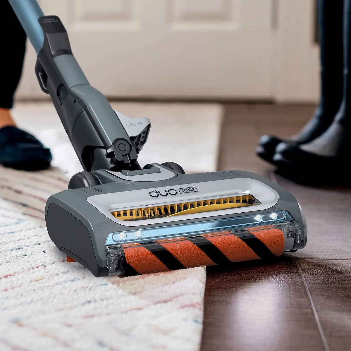 Shark UV580 Performance UltraLight Corded Stick Vacuum with DuoClean and Self-Cleaning Brushroll (Refurbished)